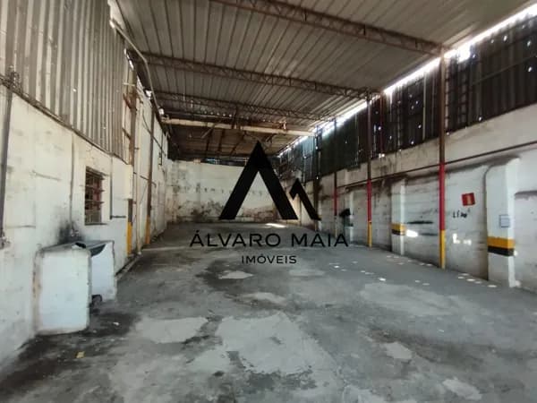 Galpao para locaçao no Carlos Prates