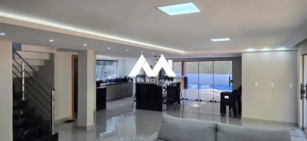 Casa Alto Padrão em Rio Acima/MG