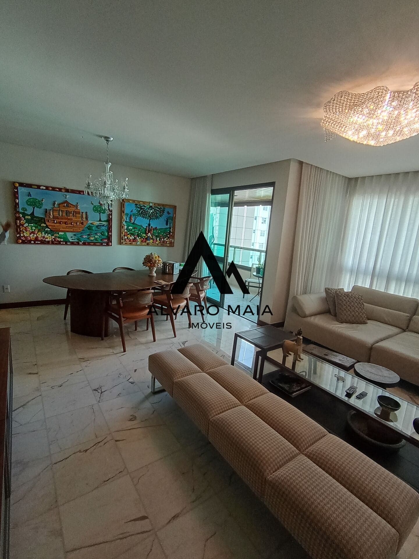 Apartamento 3 suítes, 3 vagas alto padrão no Bairro Savassi / Funcionários