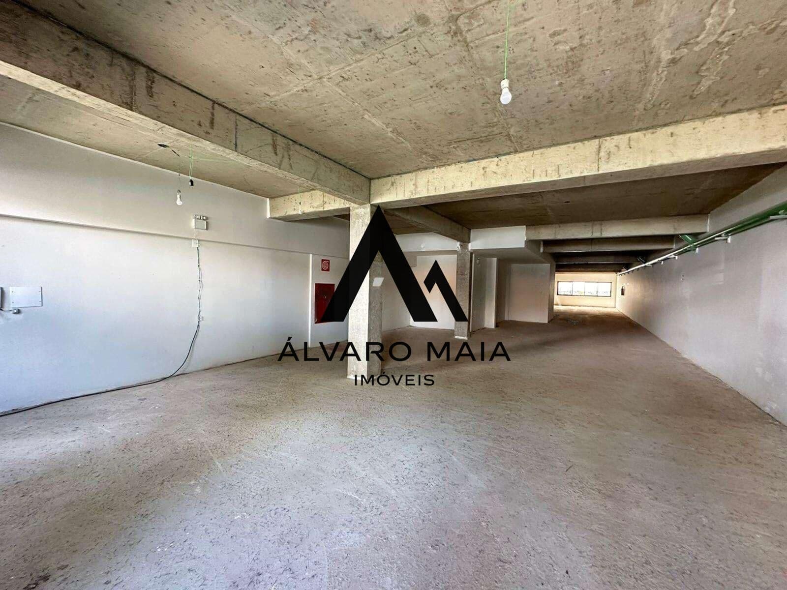 Loja pra locação no Floresta de frente pra Rua próximo a Record Minas.
