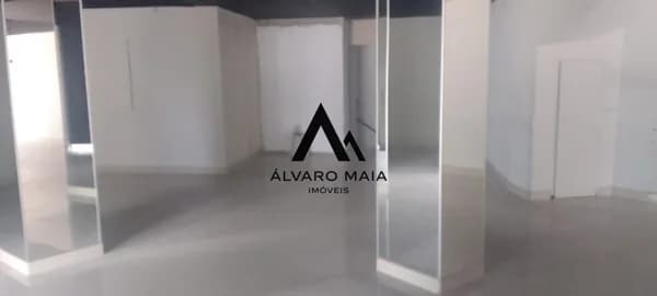 Loja para locação no Funcionários na Praça Benjamim Guimarães