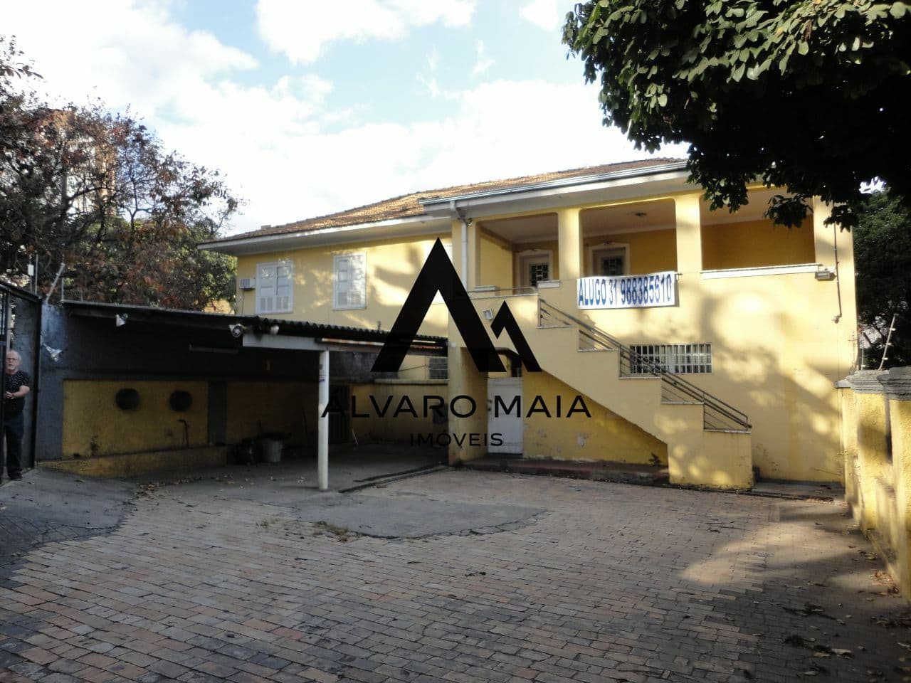 Casa comercial no Funcionários