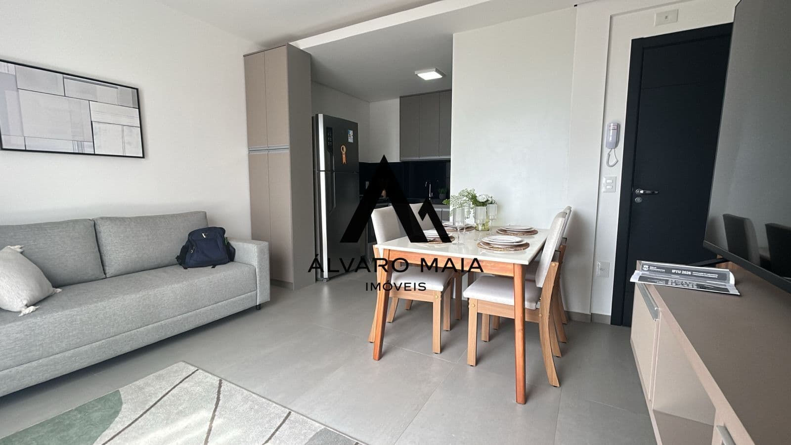 Apartamento de 2 quartos para venda no Santo Agostinho próximo a Praça da Assembléia.