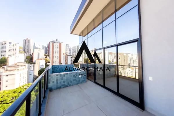 Cobertura nova com piscina, 3 suítes e 3 vagas no Bairro Sion