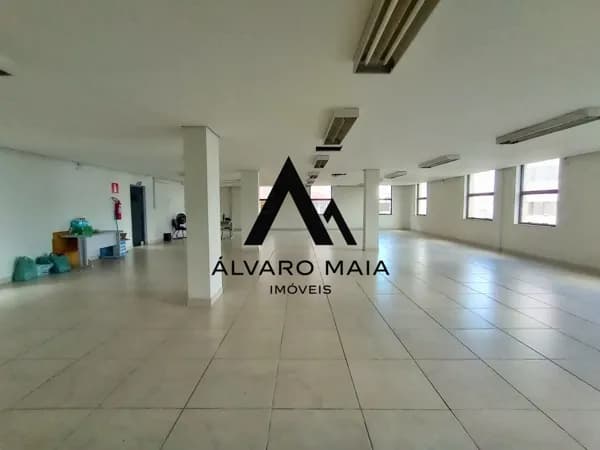 Andar comercial com 2 banheiros para Alugar, 438 m² no Centro