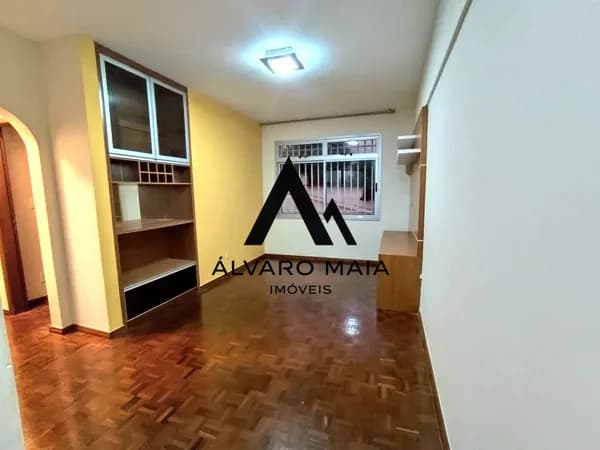 Apartamento 2 quartos para locação no Sagrada Familia