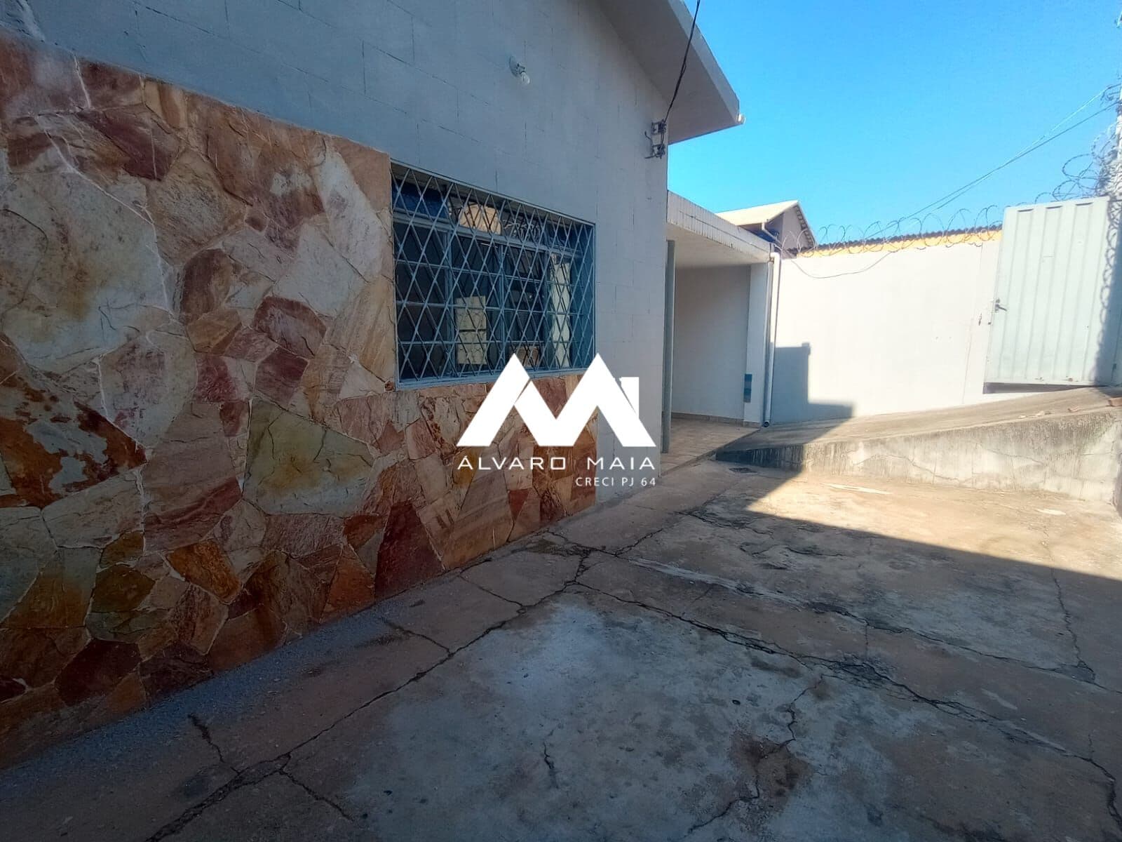 Casa 3 quartos para VENDA no Bairro Sagrada Família!