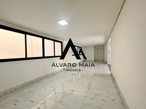 Apartamento de 4 quartos para venda na Savassi próximo ao Colégio Sagrado Coração de Jesus.