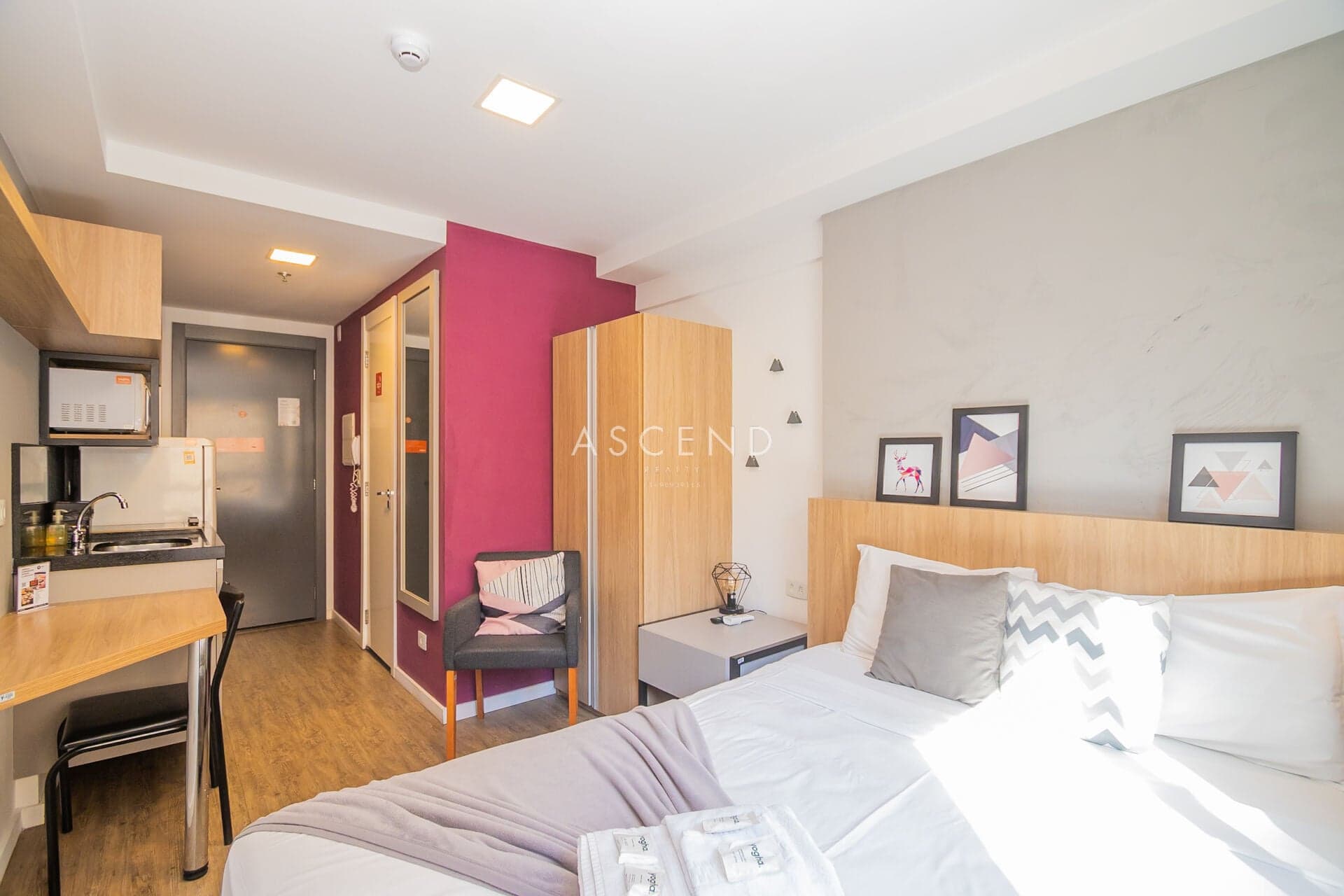 Studio 100% mobiliado e equipado