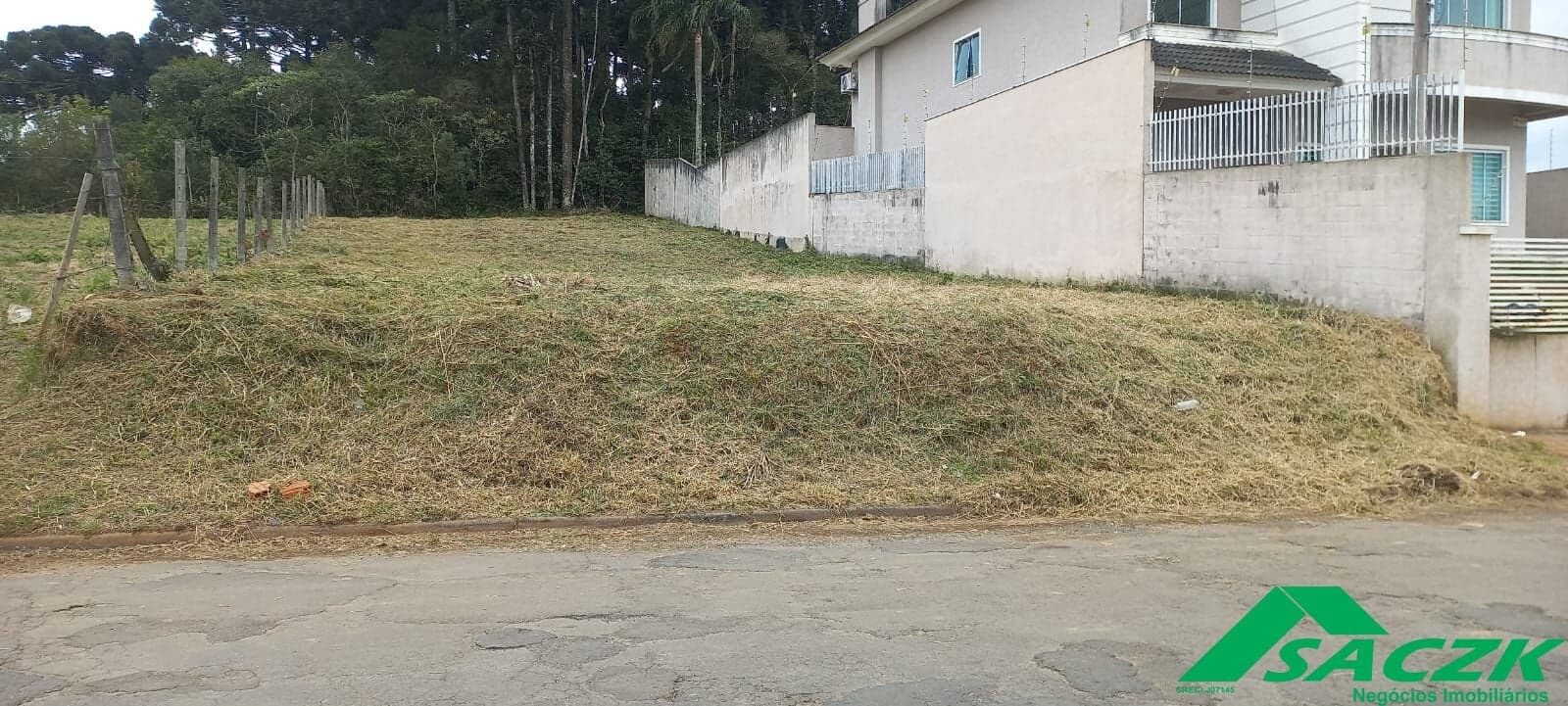 Lote com 600,11m²