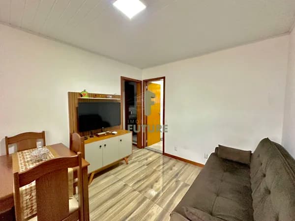 Apartamento com dois quartos a venda na Várzea, Teresópolis/RJ.