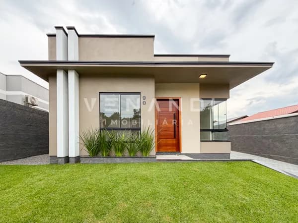 Casa térrea com 3 quartos | Bairro João Paulo