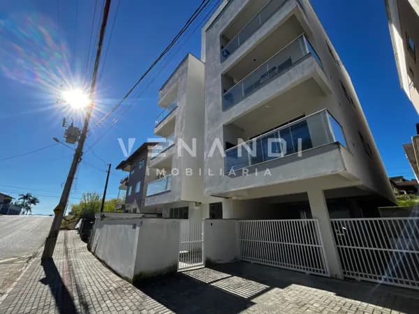 Apartamento de 02 dormitórios no Bairro Tapajós