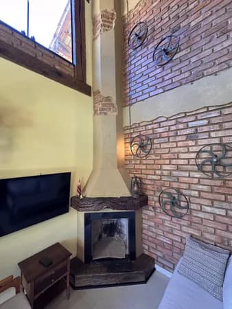 Duas casas rústicas de alto padrão