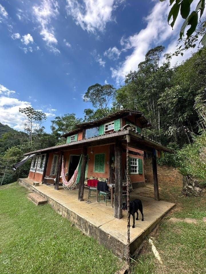 Sítio de 20.000 m² com Casa de 3 Quartos em Lumiar