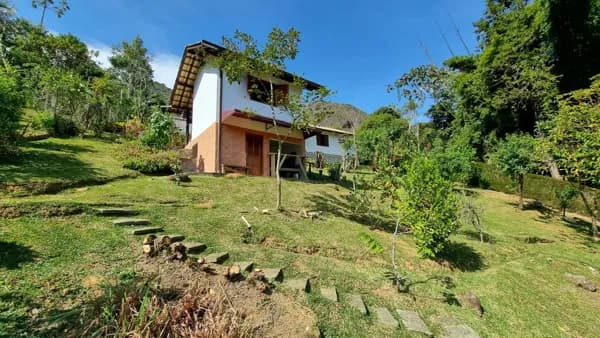 Propriedade com Chalé e Construção Independente na Rota das Cachoeiras
