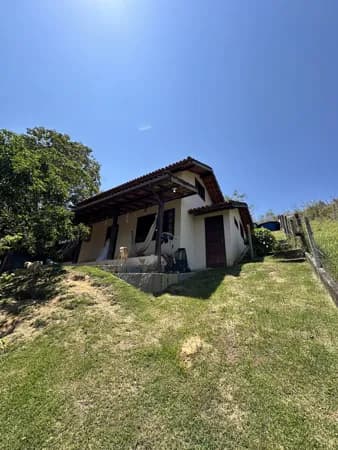Casa com Suíte Independente e Vista para o Rio Macaé na Pedra Riscada