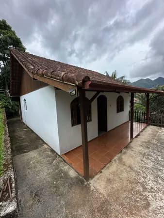 Casa com 2 Quartos e Vista para as Montanhas
