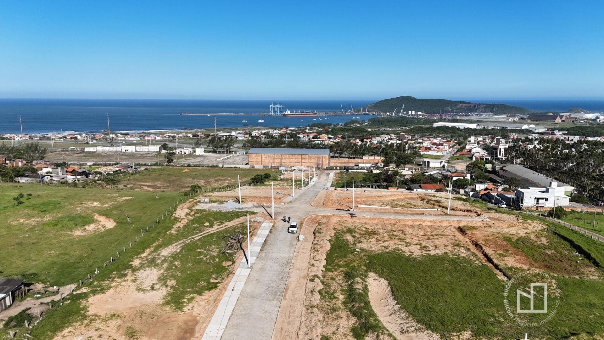Terreno à venda no bairro Village, em Imbituba/SC