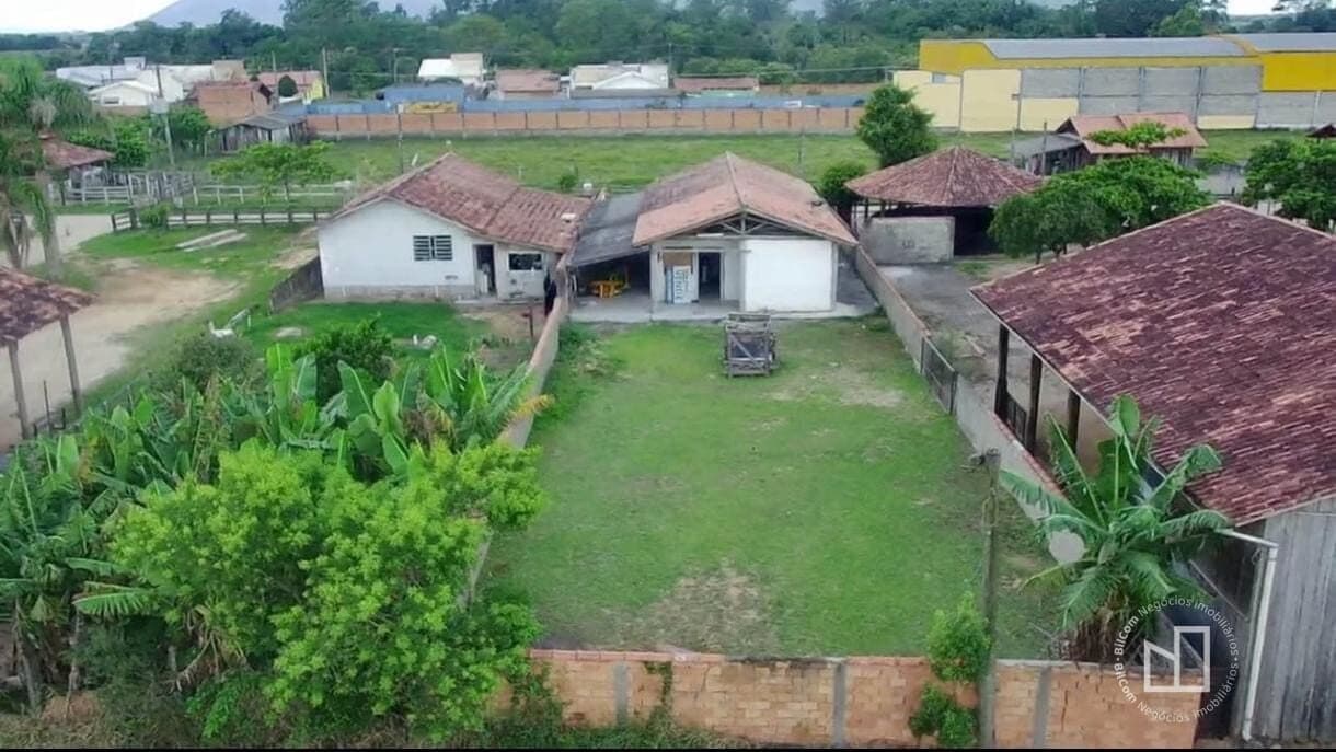 Casa à venda no bairro Praia Redonda, em Tubarão/SC