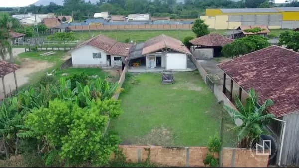 Casa à venda no bairro Praia Redonda, em Tubarão/SC