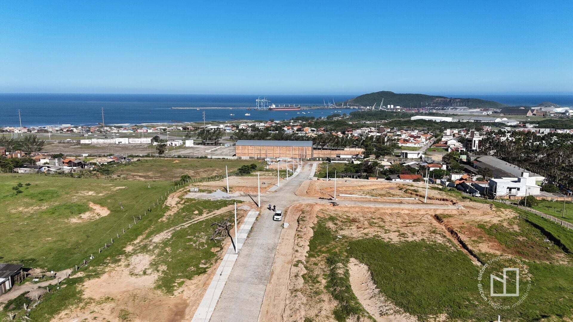 Terreno à venda no bairro Village, em Imbituba/SC