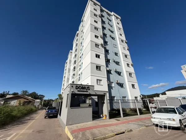 Apartamento à venda no bairro São João (Margem Esquerda), em Tubarão/SC