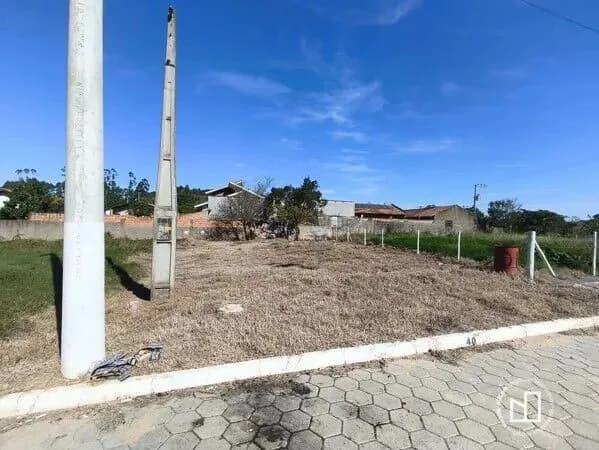 Terreno à venda no bairro Praia Redonda, em Tubarão/SC