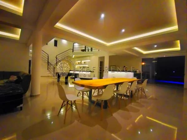 CASA ALTO PADRÃO NO REPRESA DAS SERRAS – 374M², 5 SUÍTES E VISTA PRIVILEGIADA PARA O LAGO