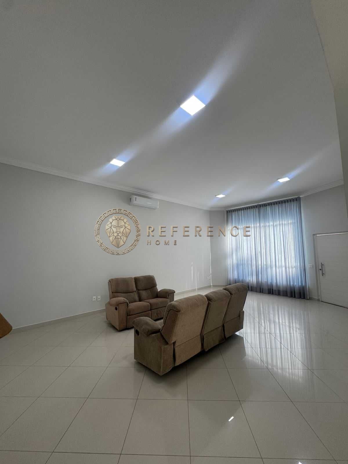 Casa Térrea com Lazer Privativo de 600m² e 3 suítes em Condomínio Portal Da Colina