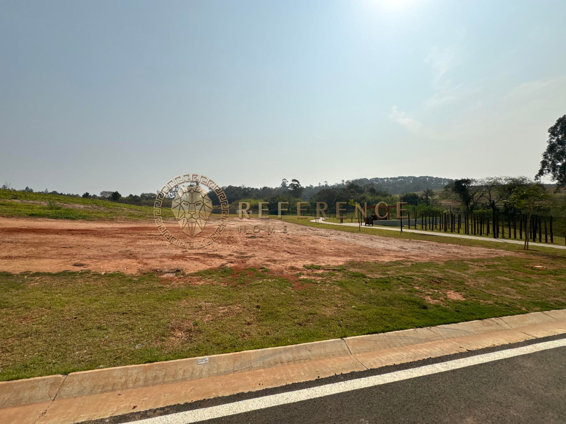 LOTE À VENDA NO CONDOMÍNIO TAMBORÉ JUNDIAÍ – TERRENO COM INFRAESTRUTURA COMPLETA, SEGURANÇA E LAZER PREMIUM