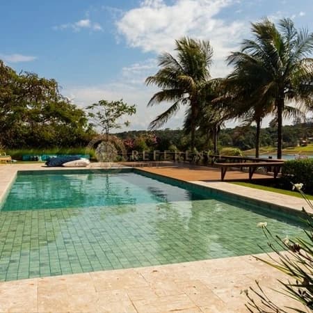 CASA DE LUXO EM AVARÉ | 20.000 M² DE TERRENO | 3 SUÍTES | PISCINA, ÁREA GOURMET, DECK E ACESSO À REPRESA - AVARÉ/SP