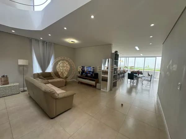 CASA 3 SUÍTES · ÁREA GOURMET INTEGRADA · ENERGIA FOTOVOLTAICA · GARAGEM 4 VAGAS · JUNDIAÍ/SP