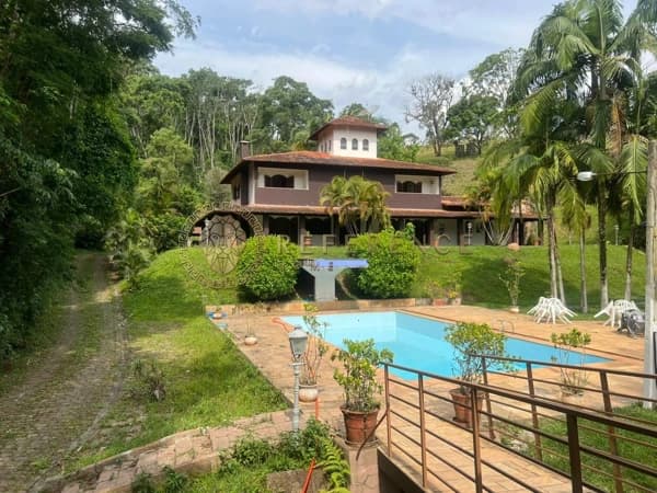 SÍTIO À VENDA EM JUNDIAÍ – 72.000 M² DE TERRENO E 1.500 M² CONSTRUÍDOS COM 12 SUÍTES - JUNDIAÍ/SP