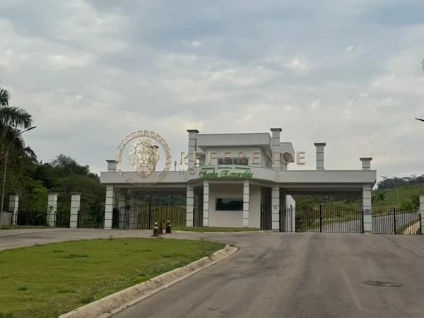 Lote / Santa Esmeralda