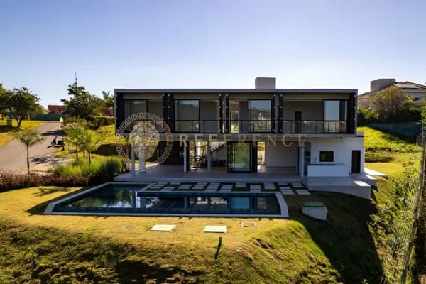 CASA NO CONDOMÍNIO FAZENDA SERRA AZUL | 504,73 M² CONSTRUÍDOS | 4 SUÍTES | PISCINA - JUNDIAÍ/SP