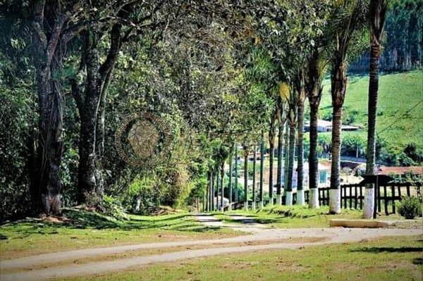 HARAS À VENDA EM ATIBAIA – 164.000 M², CASA PRINCIPAL, PISCINA, BAIAS, PISTA E TRILHAS - ATIBAIA/SP