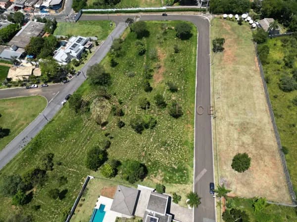 TERRENO DE 1.200 M² À VENDA EM CONDOMÍNIO FECHADO COM LAZER