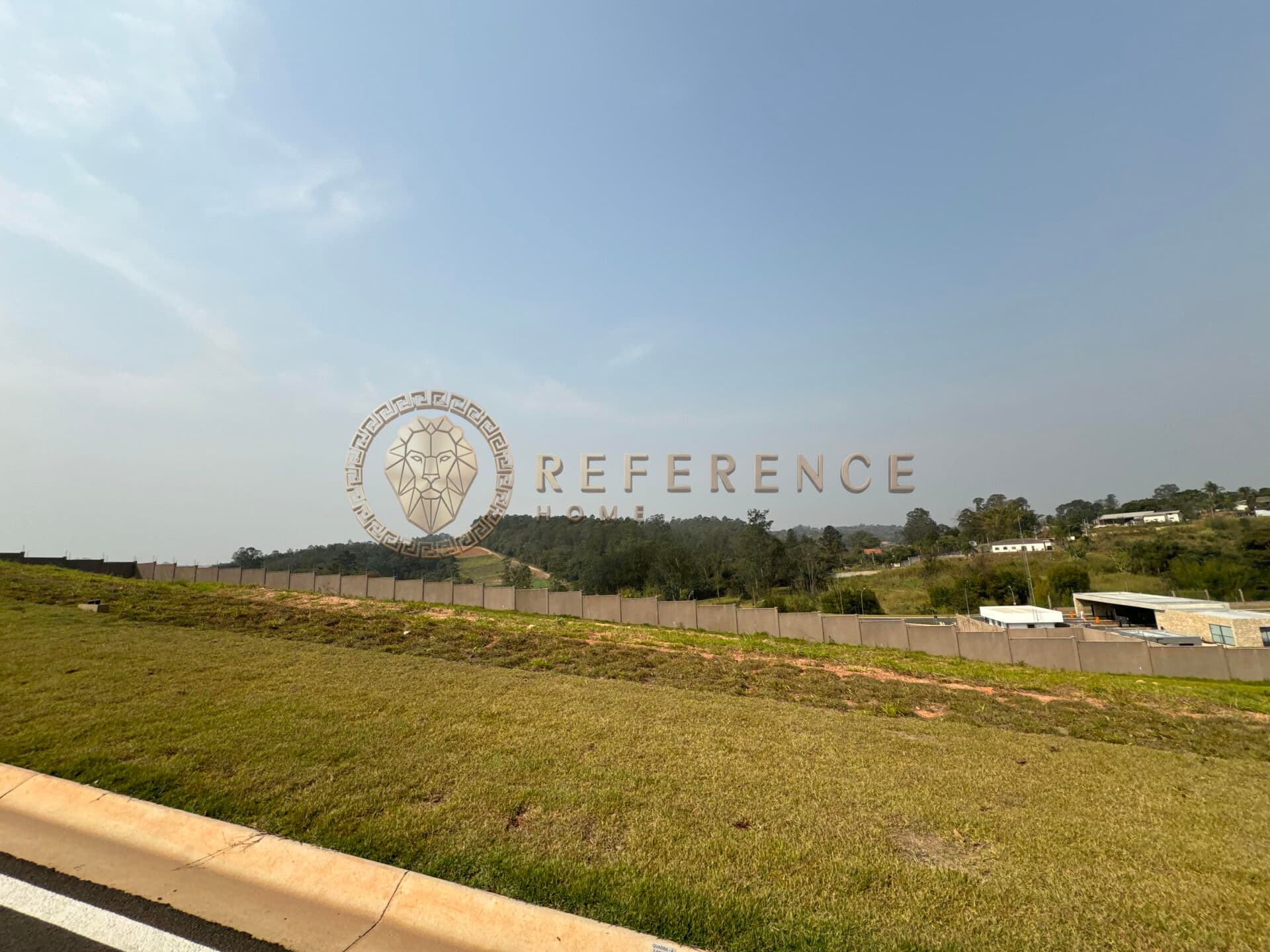 LOTE AMPLO NO CONDOMÍNIO TAMBORÉ | JUNDIAÍ – SEGURANÇA, LAZER E NATUREZA