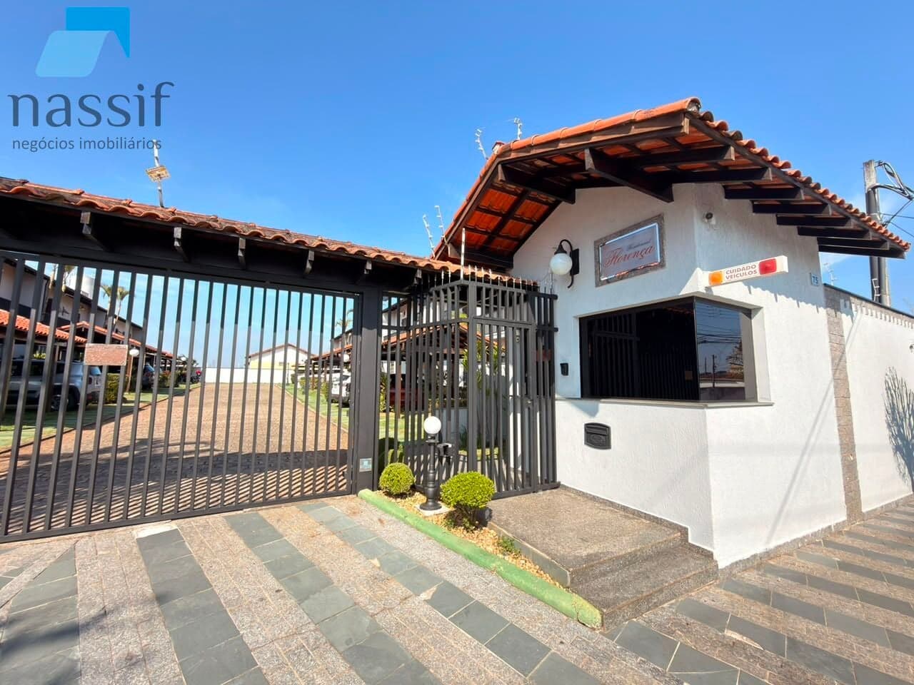 Casa à venda no Condomínio Florença