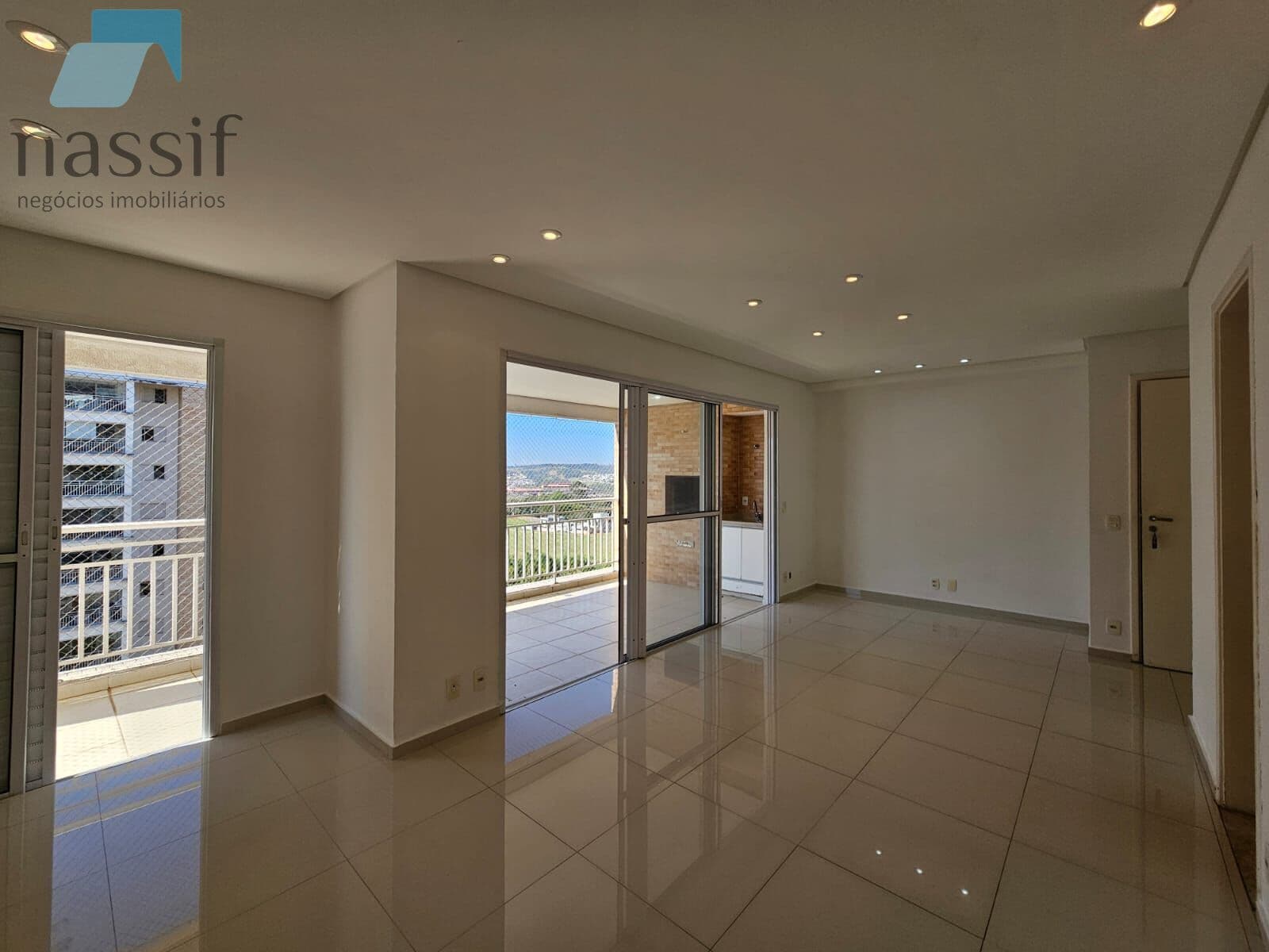Apartamento para alugar no Condomínio Helbor Reserva do Itapety