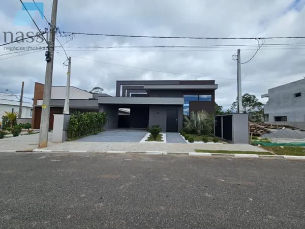 Casa à venda no Condomínio Mosaico Essence