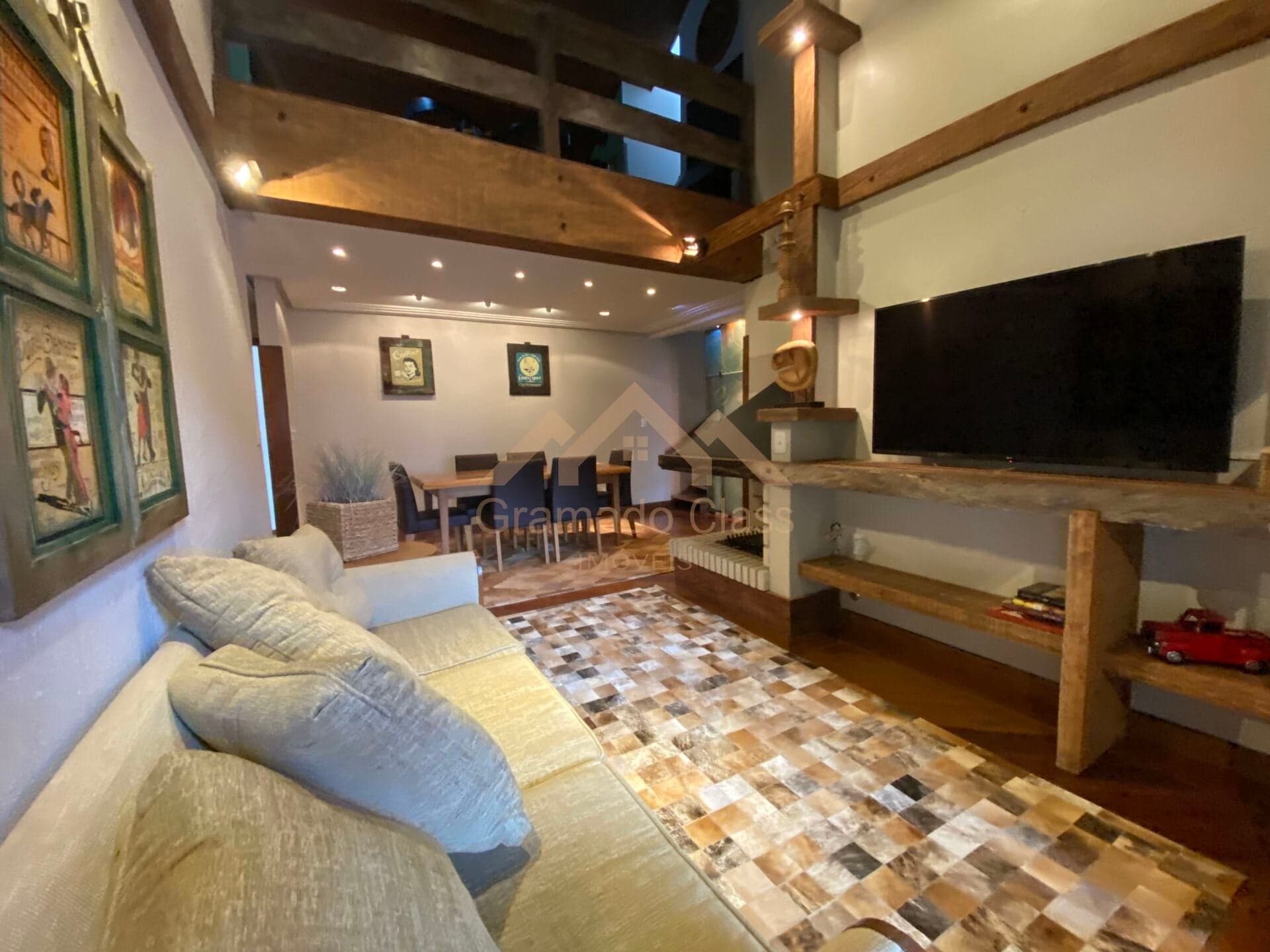 Apartamento Cobertura Duplex em um Cartão Postal de Gramado