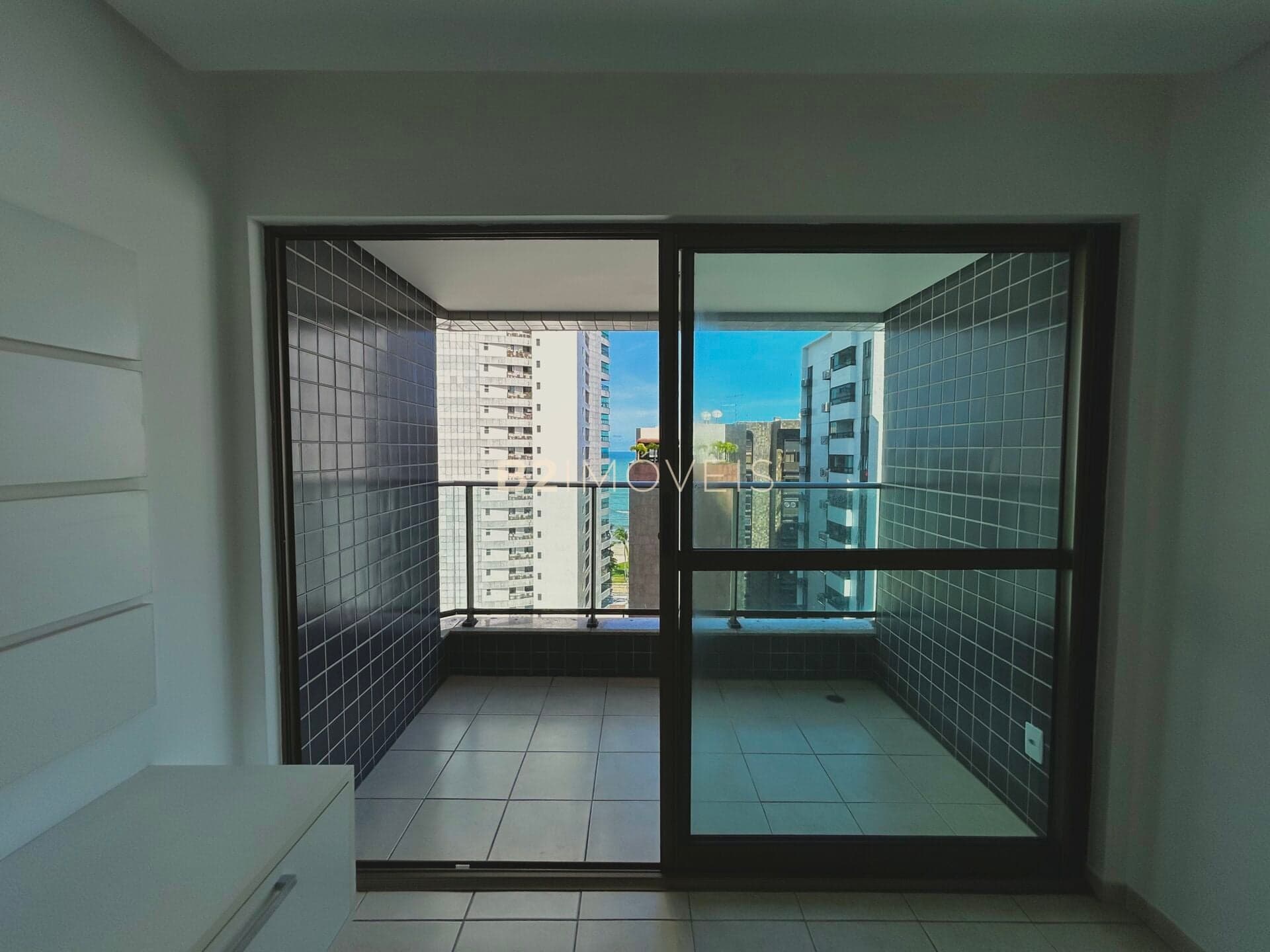 Apartamento no Edf. Zezé Cardoso | 88m², 3 quartos e 2 vagas na Rua dos Navegantes