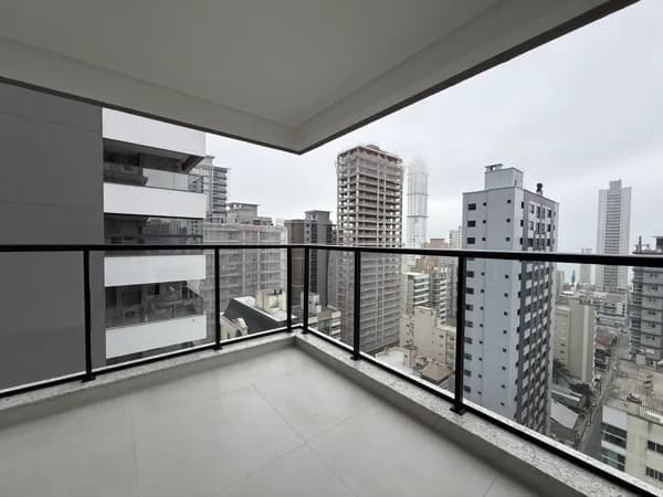 Apartamento em Itapema - Meia Praia