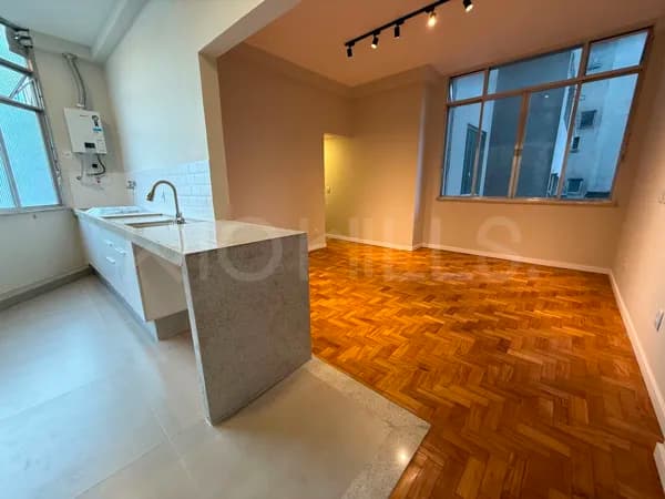 Apartamento de 3 quartos à venda no Vergara, com 90m², na Praia de Icaraí, Niterói/RJ
