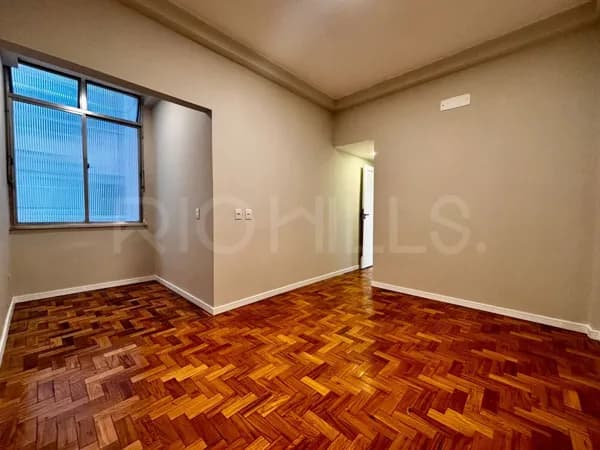 Apartamento de 3 quartos à venda no Edifício Vergara, com 90m², na Praia de Icaraí, Niterói/RJ