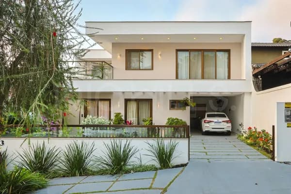Casa de 4 quartos à venda no Monte Lindo, com 285m², em Charitas, Niterói/RJ