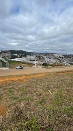 Lote/Terreno em Manhuaçu - Alves Oliveira