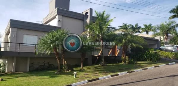Casa à Venda em Condomínio Arujá Hills - Arujá-SP